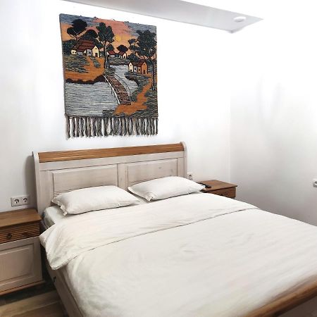 Loftik Apartments Gagarin Street Алматы Экстерьер фото